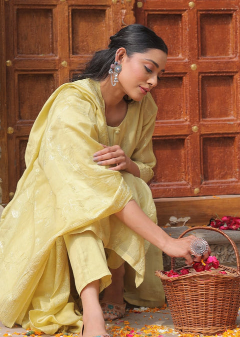 LIGHT YELLOW MUL CHANDERI STRAIGHT SUIT SET (WITH PANTS AND DUPATTA)