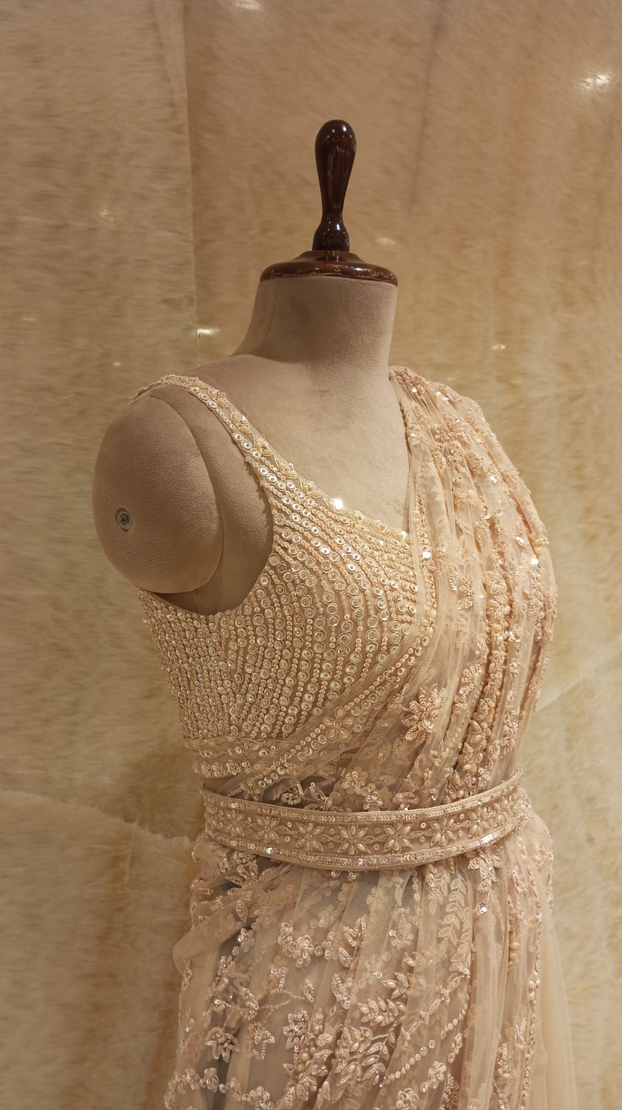 Readymade Sleeveless Blouse Cream Net Saree.