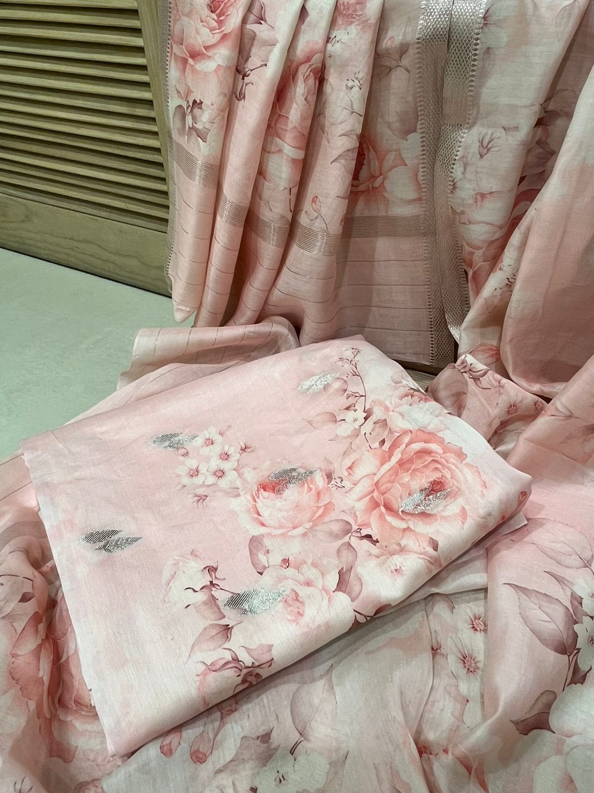 Adorable Light Pink Floral Print Suit Set