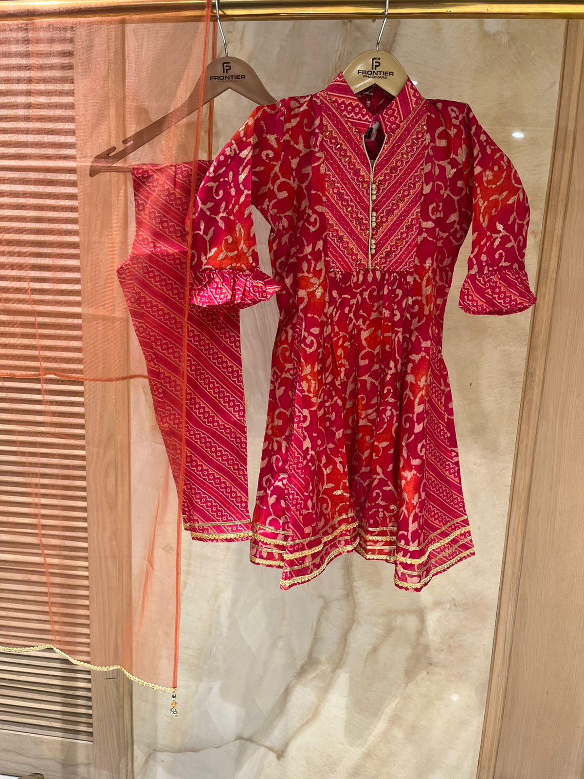 Fuchsia Red Bandhani Trouser Suit Set For Kids