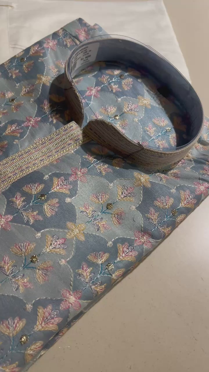 MODERN MEN'S TRADITIONAL KURTA PAJAMA SET
