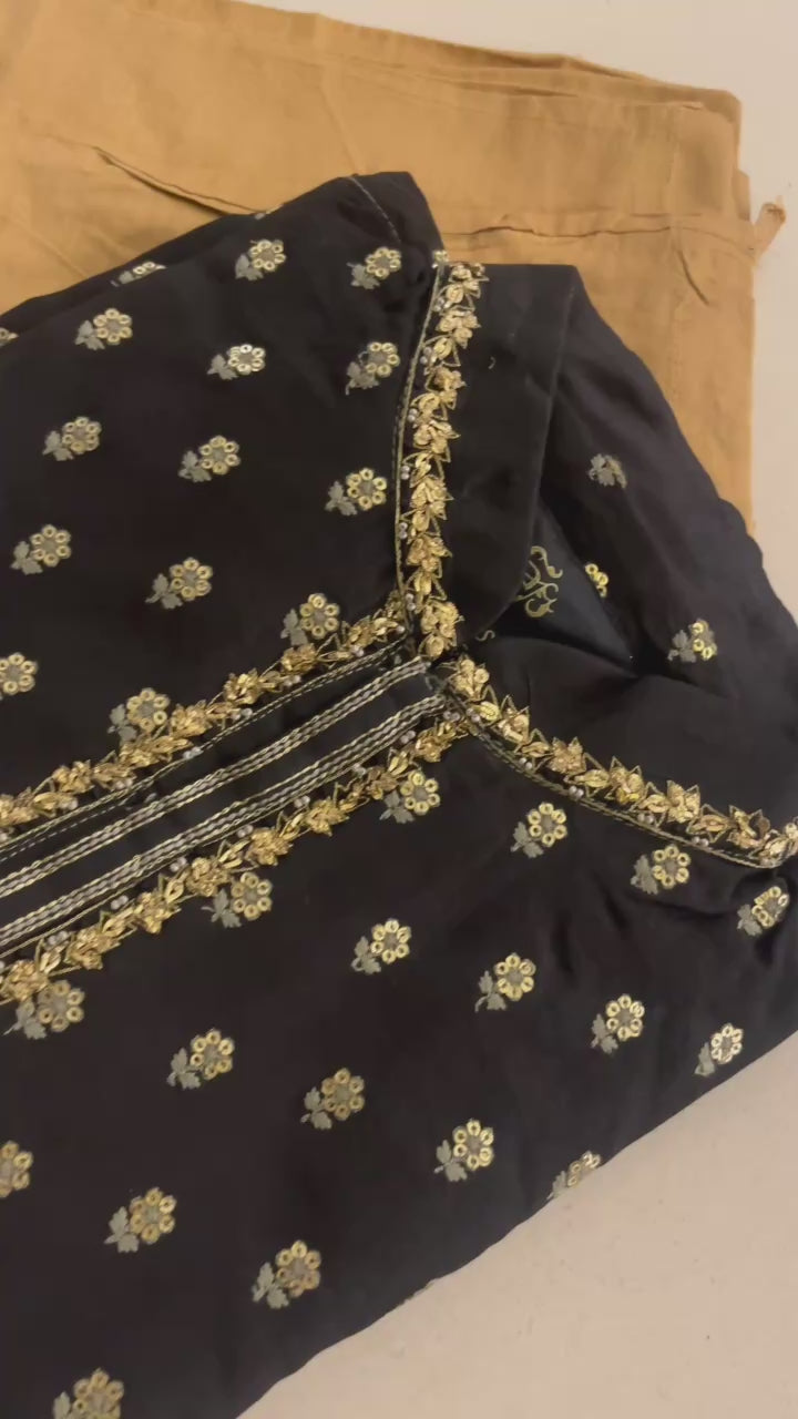 MEN'S KURTA PAJAMA SET